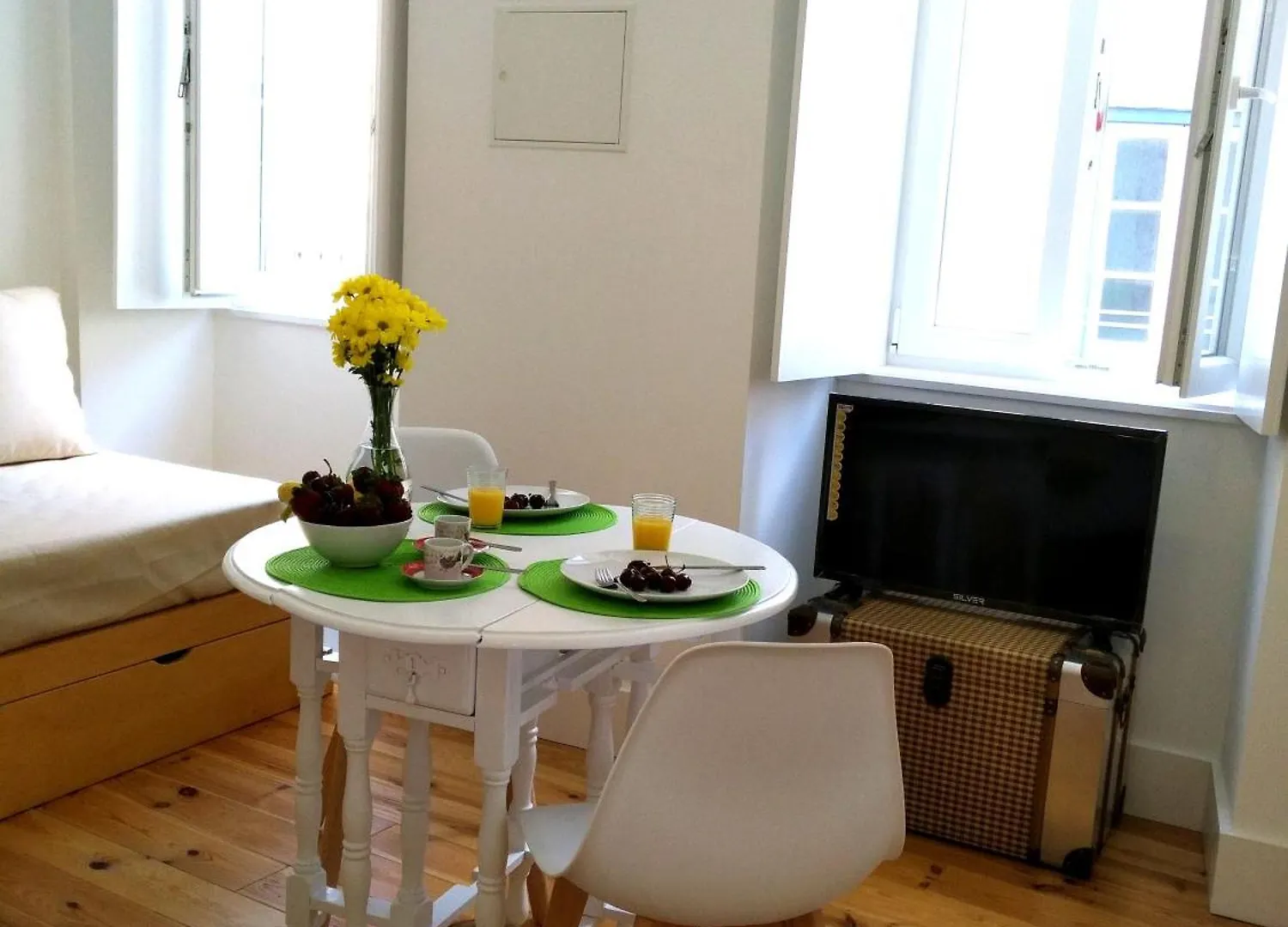 Arco Graca II Downtown Apartment Lisbon Portugal